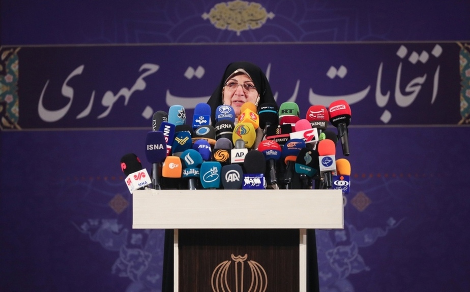 زهرا شجاعی در آخرین روز ثبت نام انتخابات سیزدهمین دوره ریاست جمهوری. عکس: آنا، عمید فراهی