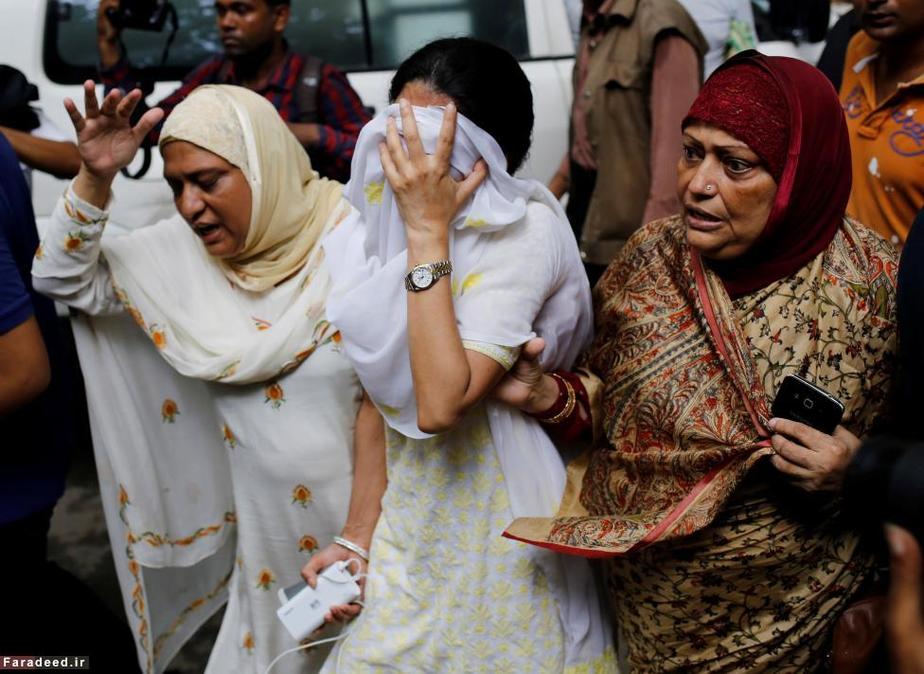 گریه مردم پس از حمله داعش به رستورانی در داکا، بنگلادش