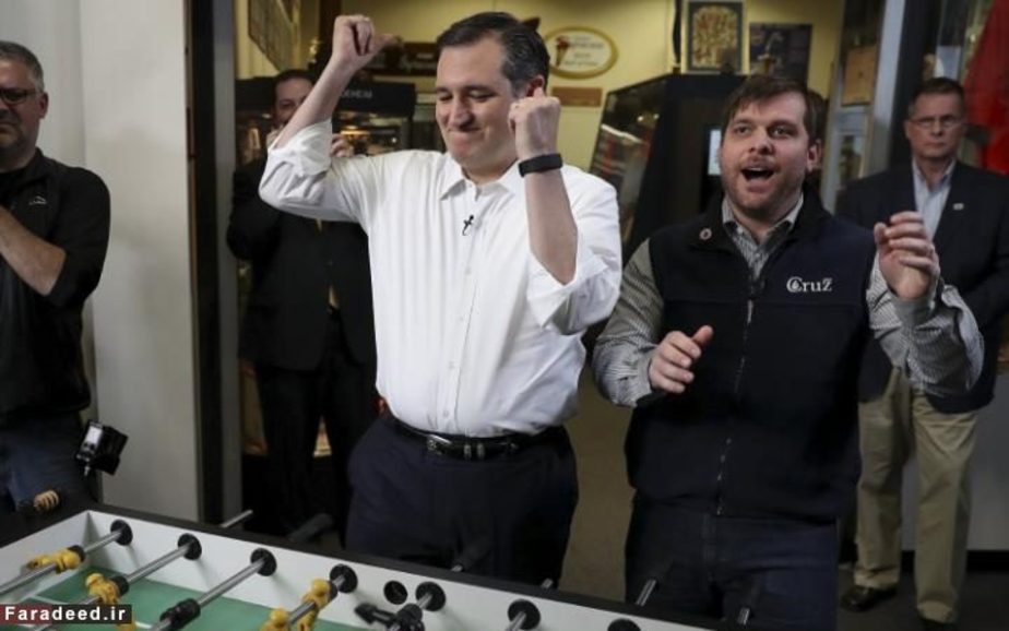 بازی نامزد انتخابات ریاست‌جمهوری آمریکا تد کروز و دستیارش در کمپین سیراکیوز، نیویورک