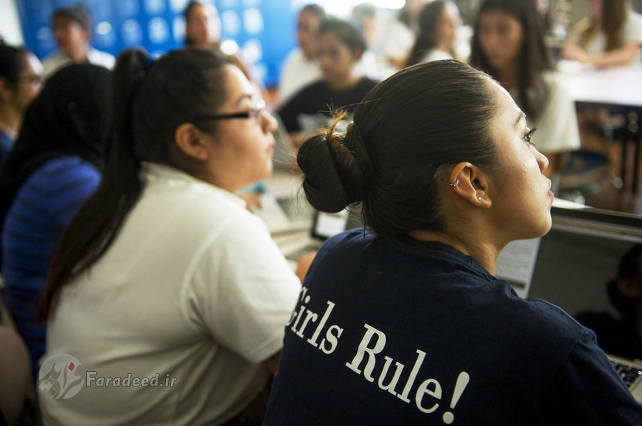 آمریکا (2015) دختران مدرسه ای در نیویورک 