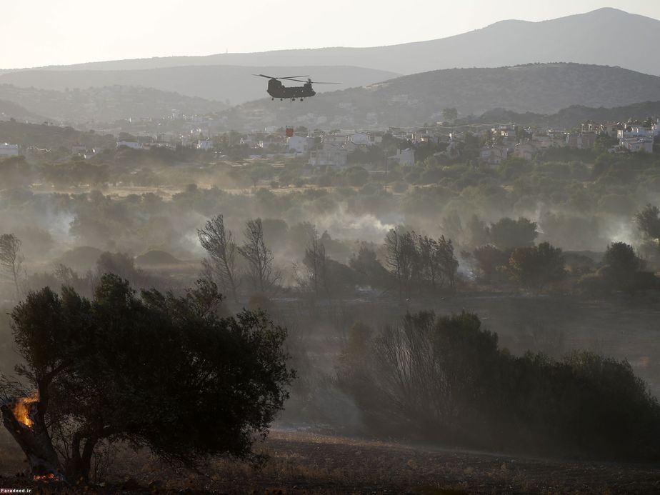 تلاش برای مهار آتش‌سوزی در جنوب آتن