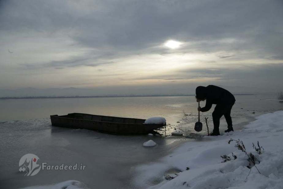 شکستن یخ‌ها و باز کردن راه برای قایق سواری در بوسنی
