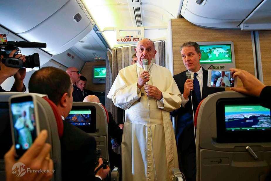 صحبت‌های پاپ فرانسیس در هواپیما برای خبرنگاران در آستانه سفر به پرو.(رم)