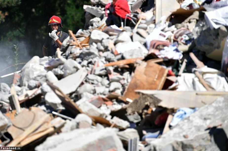 جستجو زیر آوار زلزله؛ اماتریس، ایتالیا