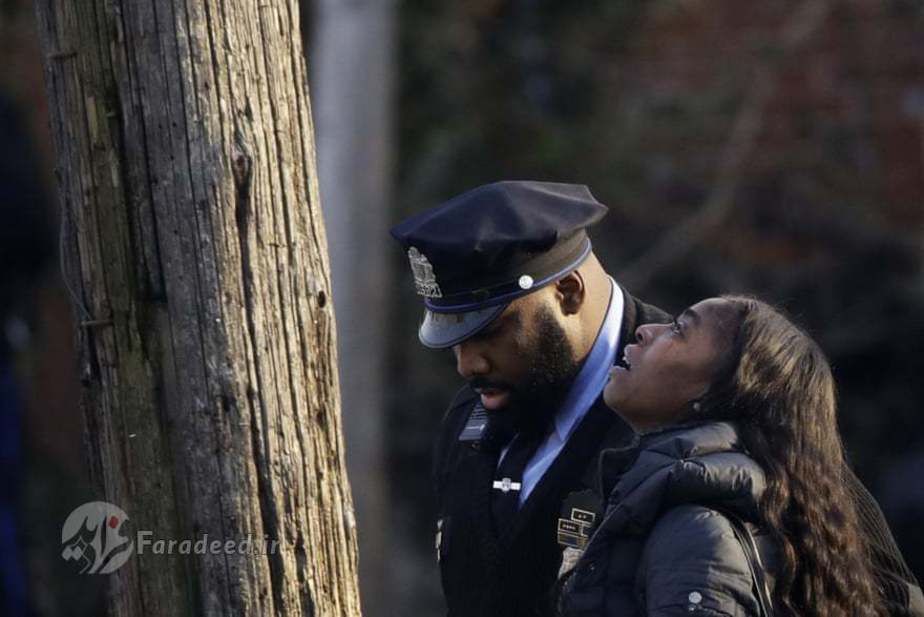 حضور پلیس در صحنه قتل دو مرد و دو زن که جسدشان در سردابی در فیلادلفیا پیدا شد