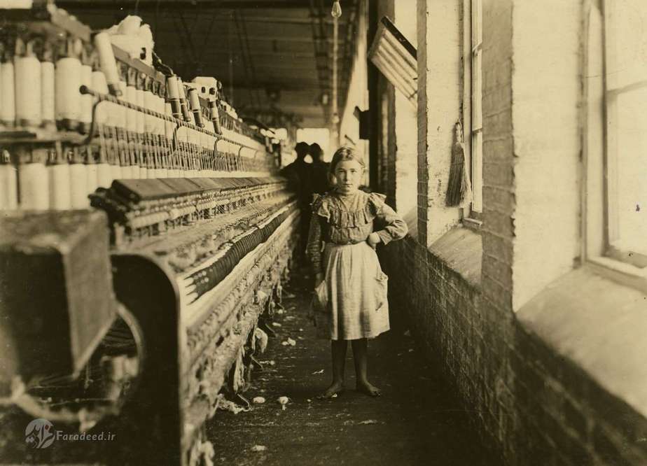 1909- کودک کار کودکی در کارخانه پنبه در ایالت جورجیای آمریکا. عکس 