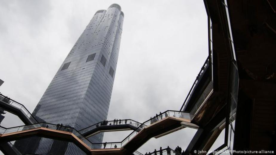 آسمان خراشی در نیویورک که با نامهای