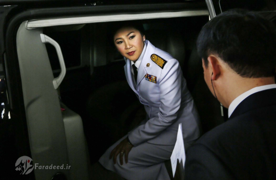 نخست وزیر شناواترا پس از دیدار با اعضای کمیسیون انتخابات در باشگاه افسران. ژوئن سال 2014