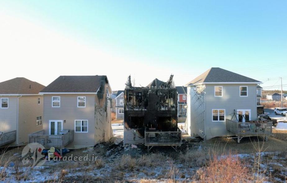  بقایای خانه ای در هالیفاکسِ کانادا که در یک صبحگاه دچار حریق شد و جان 7 کودک از یک خانواده را گرفت. 